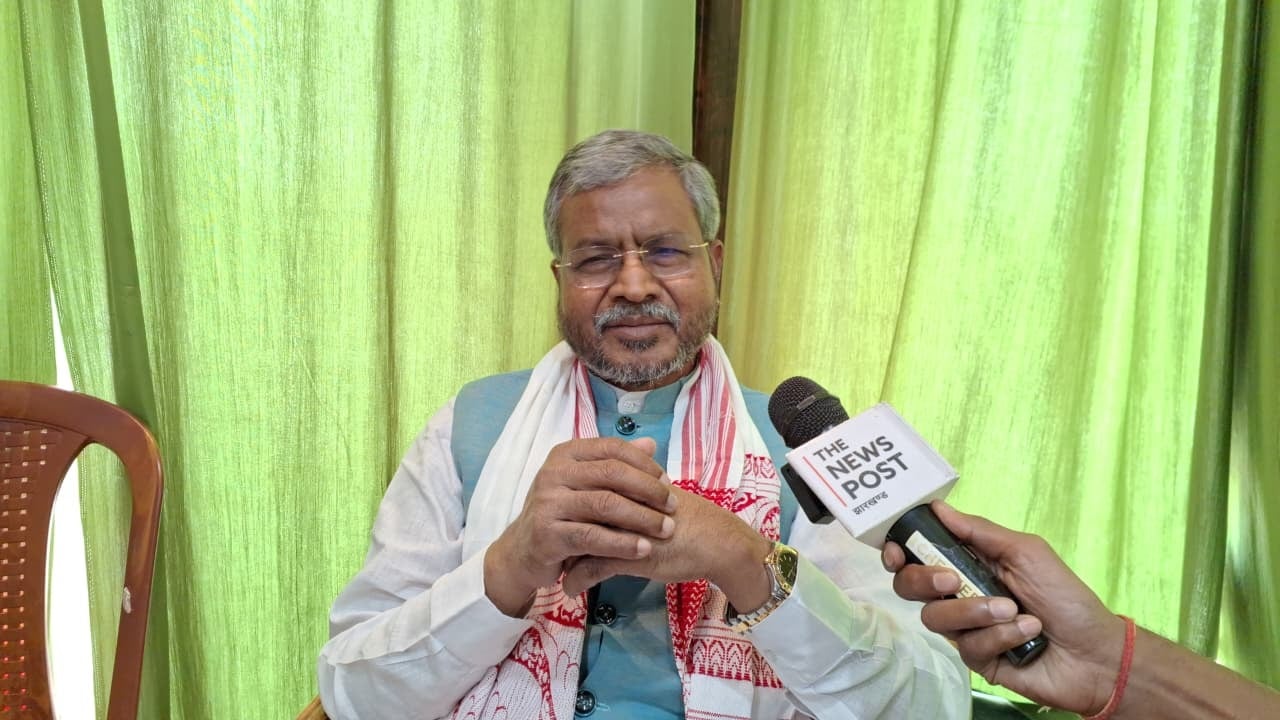 जेएसएससी सीजीएल पेपर लीक पर बाबूलाल मरांडी का हमला: बोले- “योगी की STF ने कर दिखाया, झारखंड पुलिस रही नाकाम”