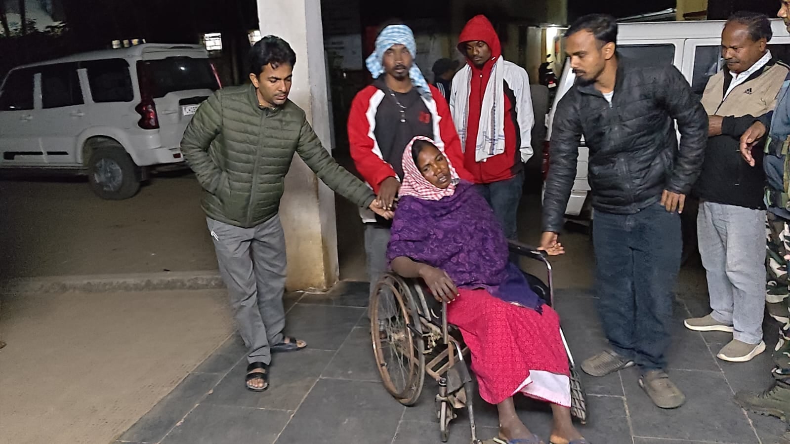 सारंडा के जंगल में IED ब्लास्ट, एक युवती की मौत, दो गंभीर रूप से घायल