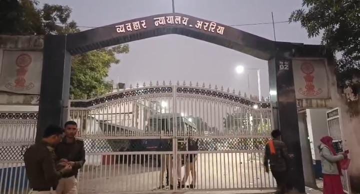 अवैध संबंध के चक्कर में कलयुगी मां ने 10 साल की बेटी के साथ कर दिया कांड, फिर कोर्ट ने सुनाई ये खौफनाक सजा