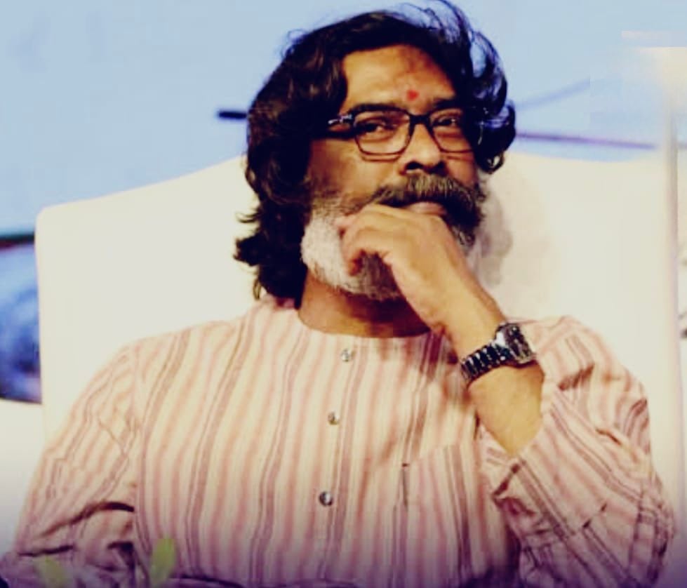 हेमंत के भाजपा में जाने की अटकलो पर लगा विराम!JMM ने कहा झारखंड झुकेगा नहीं