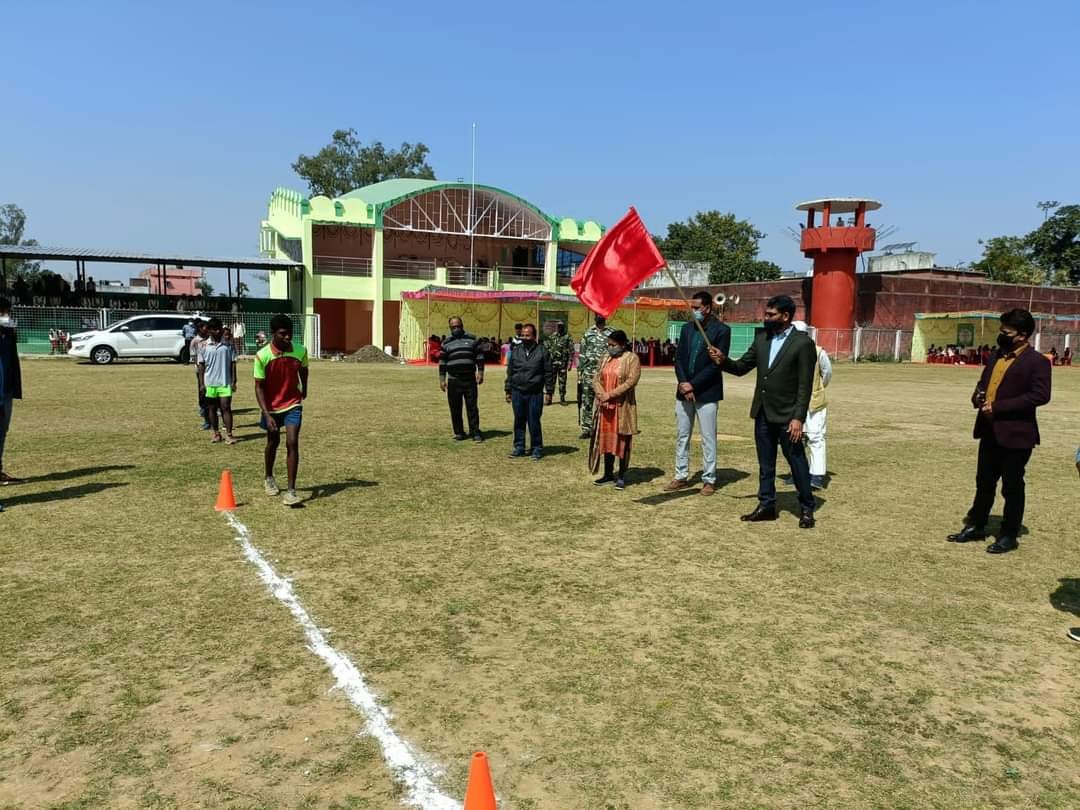 प्रतिभा निखार के लिए प्रतियोगिता जरूरी : उपायुक्त