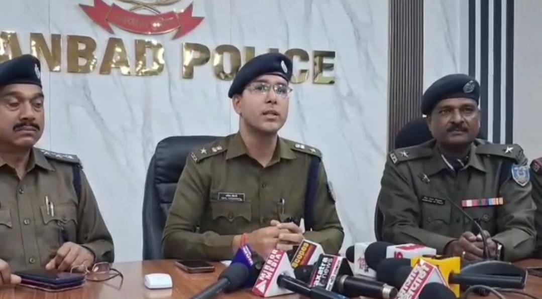 धनबाद में साइबर पुलिस की बड़ी कार्रवाई, 3 साइबर अपराधी गिरफ्तार