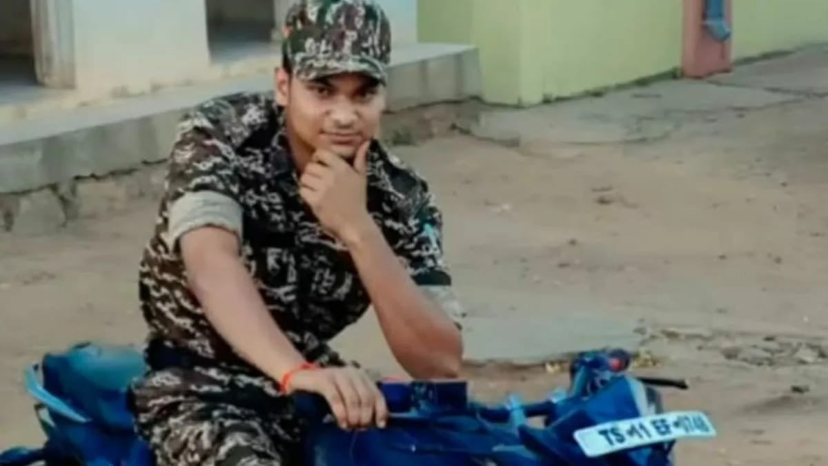 जम्मू-कश्मीर में आतंकी हमले में शहीद हुआ कोडरमा का लाल, आज गांव पहुंचेगा CRPF जवान सुजीत सिंह का पार्थिव शरीर