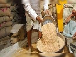 पलामू में डीलर कर रहा राशन की कालाबाज़ारी, डीसी ने दिए जांच के आदेश