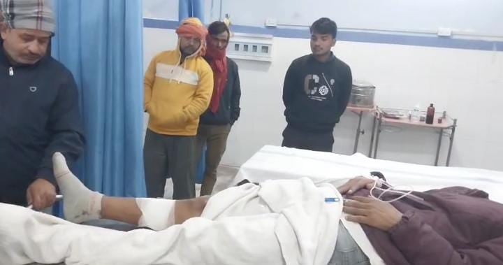 अंधाधुंध फायरिंग से दहला बक्सर का ये इलाक़ा, एक की घटनास्थल पर मौत