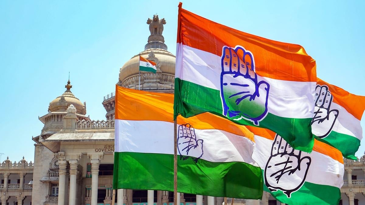झारखंड कांग्रेस के मंत्रियो पर आलाकमान का  "चाबुक" , इस तरह  करिये काम ,नहीं तो चली जाएगी कुर्सी !!