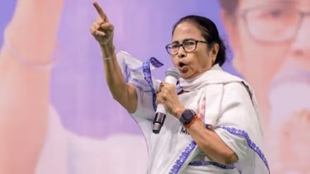 पश्चिम बंगाल: मुख्यमंत्री ममता बनर्जी पर एसआईआर की "कैंची",पढ़िए  भवानीपुर विधानसभा सीट से कितने नाम हुए विलोपित!