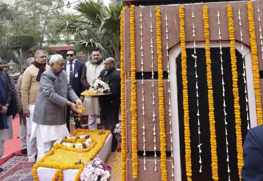 मुख्यमंत्री नीतीश कुमार ने पूर्व केंद्रीय मंत्री अरुण जेटली के जन्म दिवस पर दी श्रद्धांजलि,पार्क का भी किया निरीक्षण