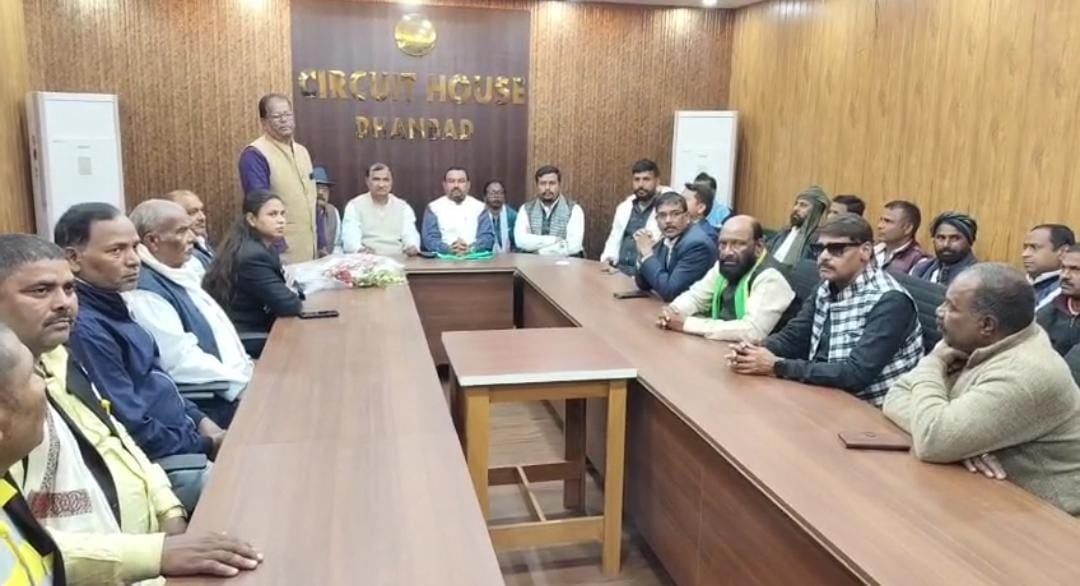 निकाय चुनाव को लेकर आरजेडी अलर्ट, धनबाद से शुरू हुआ जिला स्तर पर बैठकों का तेज अभियान