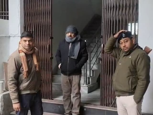 Breaking: निगरानी विभाग की बड़ी कार्रवाई, 19 हजार रिश्वत लेते जिला कृषि पदाधिकारी गिरफ्तार