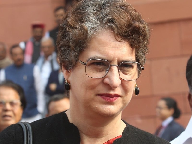 गाँधी परिवार में पहली बार  सांसद प्रियंका गाँधी को ही क्यों  मिली यह बड़ी जिम्मेदारी ,हिमांता विश्व सरमा को कैसे देंगी चुनौती !!