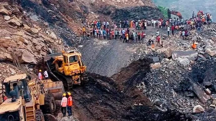 हजारीबाग खनन घोटाला: केंद्र की चेतावनी से हड़कंप, RCCF के खिलाफ जांच कर कार्रवाई के निर्देश, कटघरे में वन विभाग
