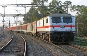 आपके लिए जरुरी सूचना -अगर आपकी  इन ट्रेनों में यात्रा की प्लानिंग है तो जान ले पूरा हाल!