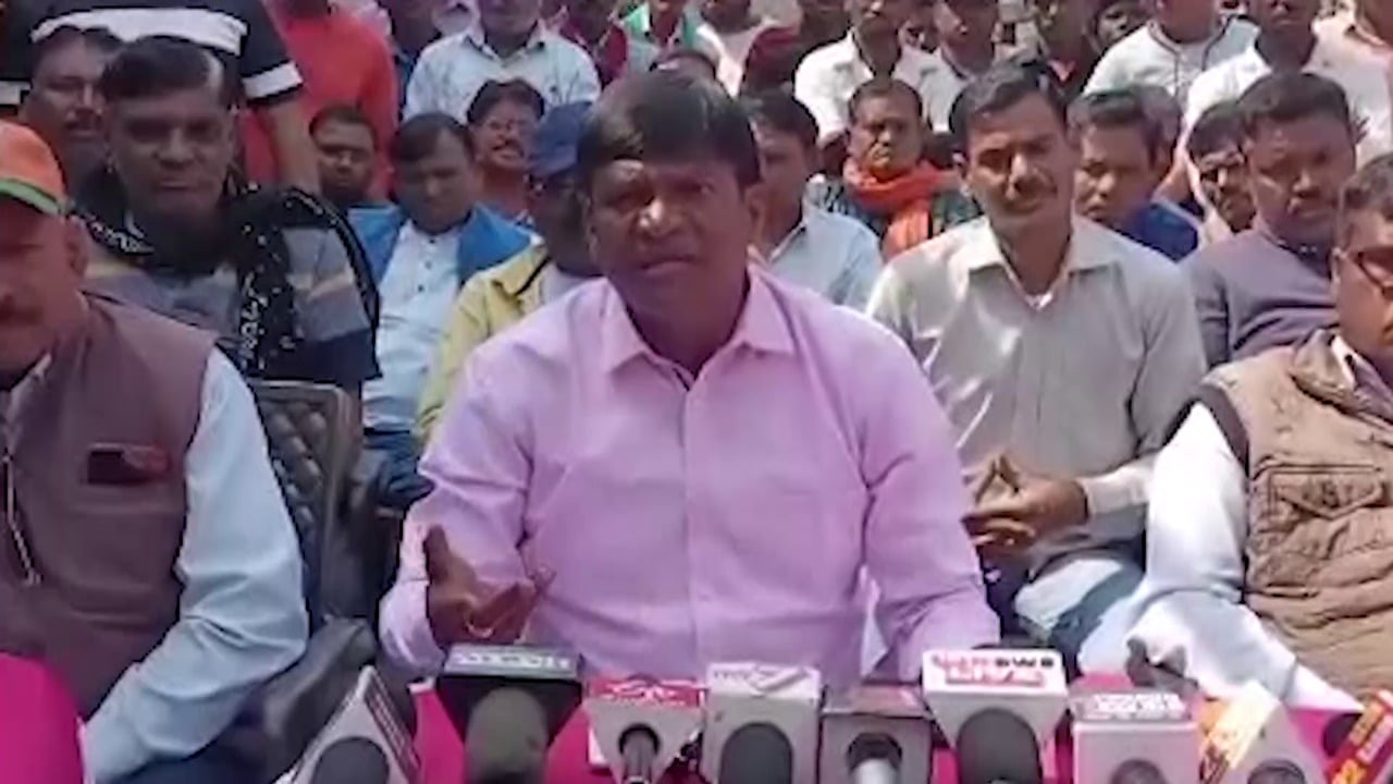 ढुल्लू महतो और विजय झा ने एक-दूसरे के खिलाफ खोला मोर्चा, जानिए विवाद की वज़ह