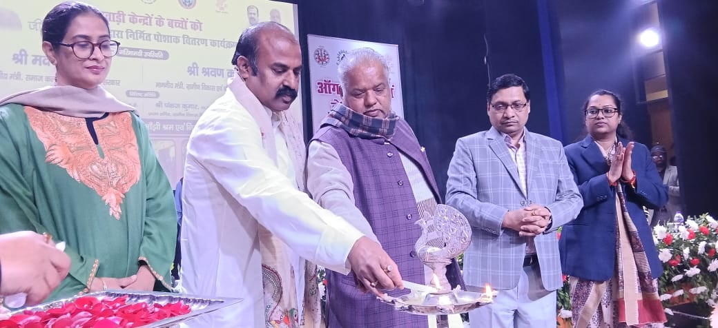 आंगनवाड़ी की तर्ज पर अब स्कूली बच्चों को भी मिलेगी जीविका दीदी की सिली पोशाक, 5 लाख महिलाओं को मिलेगा रोजगार