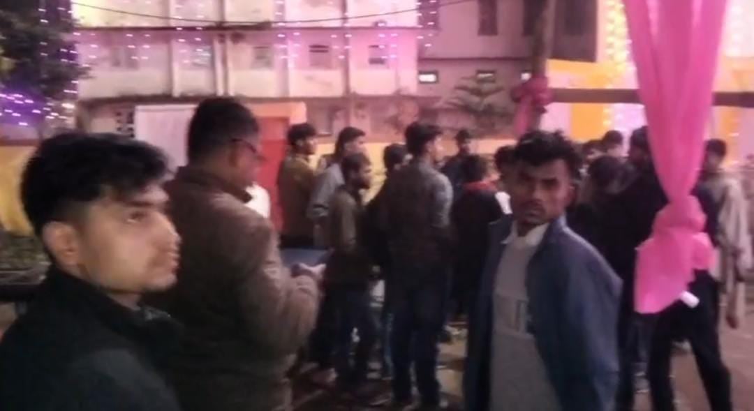 बमबाजी और फायरिंग से दहला पटना का ये हॉस्टल,दो छात्र घायल, इलाके में अफरा-तफरी