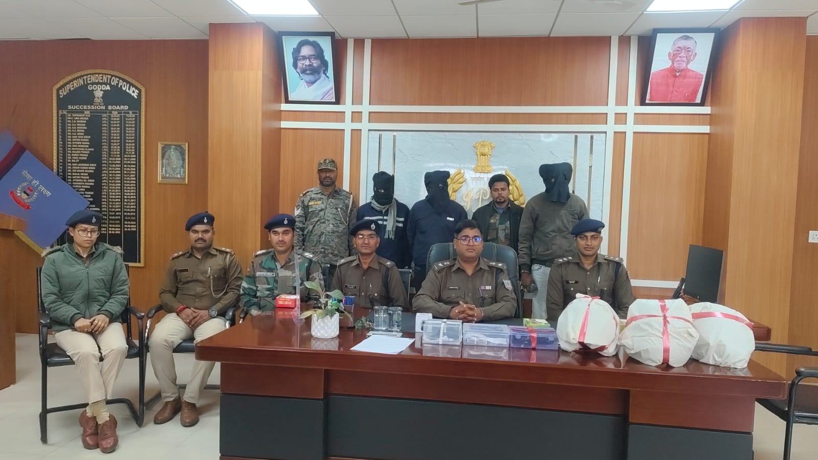 बड़ी खबर: मजिस्ट्रेट ने दो लाख की सुपारी देकर पत्नी की हत्या की रची थी साजिश, पुलिस ने किया खुलासा, तीन गिरफ्तार