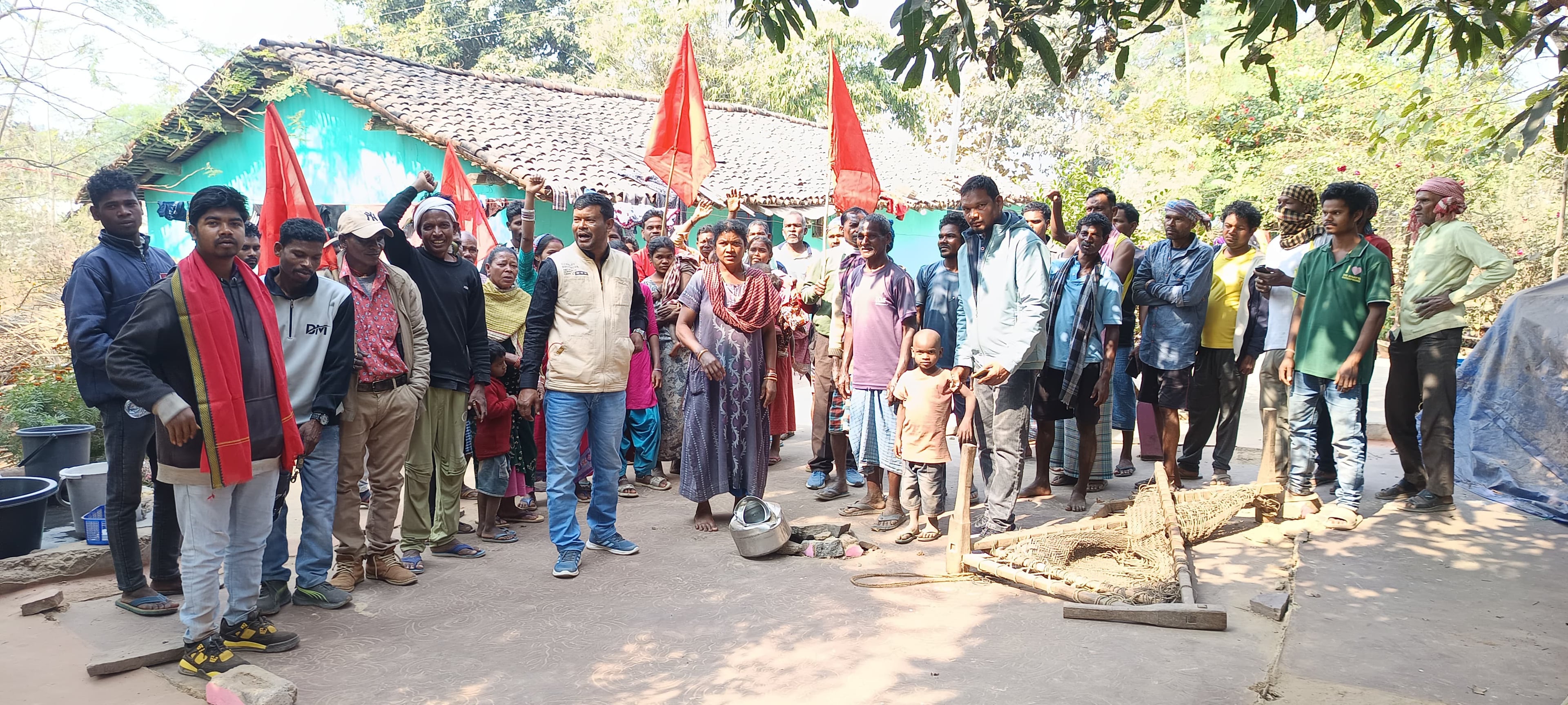 चाईबासा: अब तक दंतैल हाथी ने ले ली है 22 लोगों की जान लेकिन फिर भी मौन है वन विभाग, ग्रामीणों ने किया धरना प्रदर्शन का ऐलान