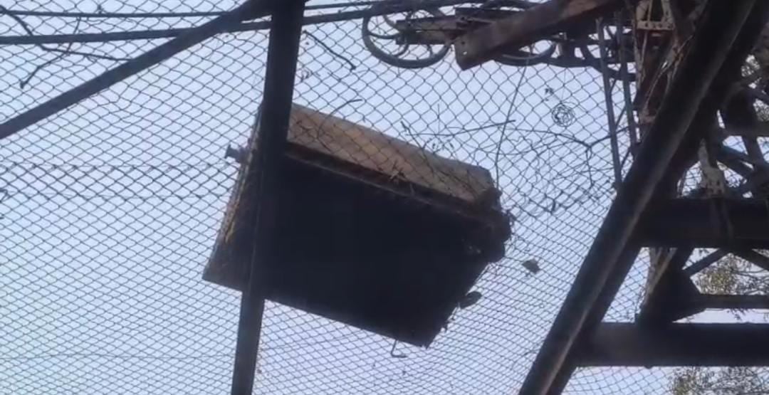 धनबाद:बीसीसीएल के ओवर हेड रोपवे दे रहा खतरे को आमंत्रण,सड़क सुरक्षा को लेकर डीसी ने दो दिनों में हटाने का दिया निर्देश