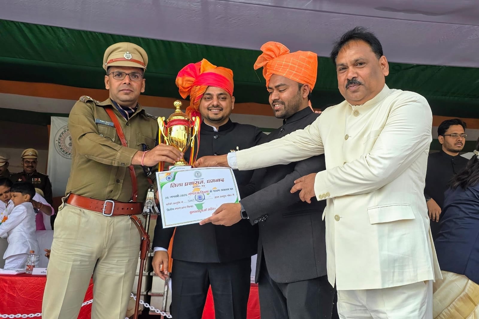 धनबाद में गणत्रंत्र दिवस : झांकी में जेआरडीए ने मार ली बाजी, जानिए क्या थी थीम