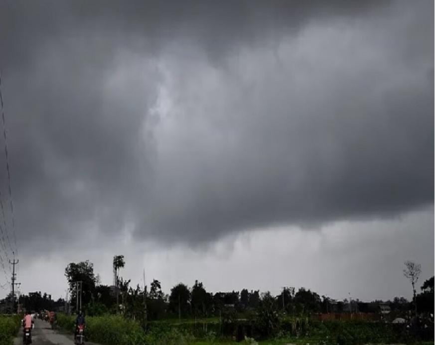Weather Alert:झारखंड में अगले 5 दिनों तक छाए रहेंगे बादल, इन जिलों में बारिश की संभावना, 4 से 5 डिग्री गिर सकता है पारा