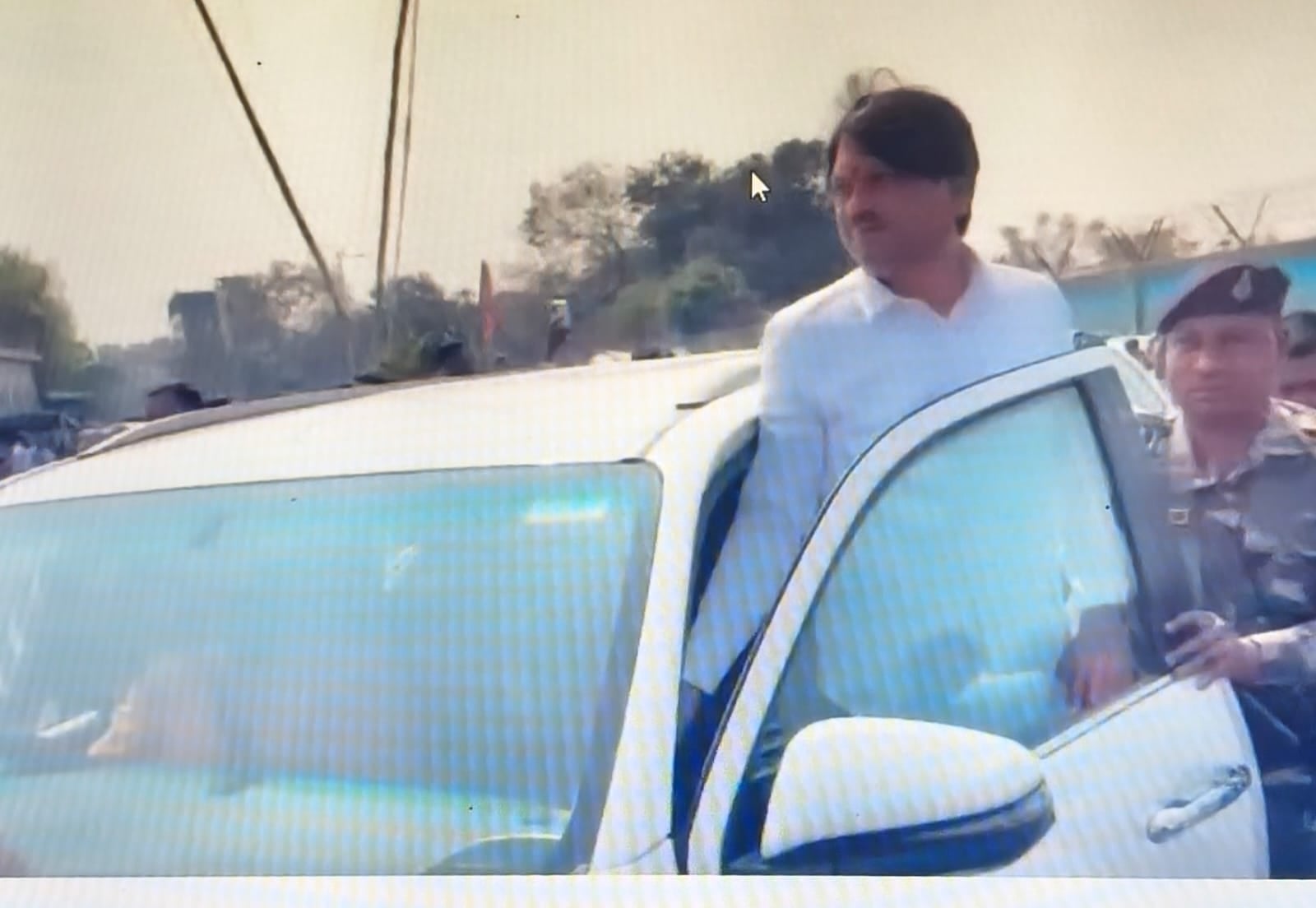 धनबाद में शहर की सरकार : नामांकन को पहुंचे पूर्व विधायक संजीव सिंह ने क्या कहा ,नहीं दिखी विधायक रागिनी  सिंह !!
