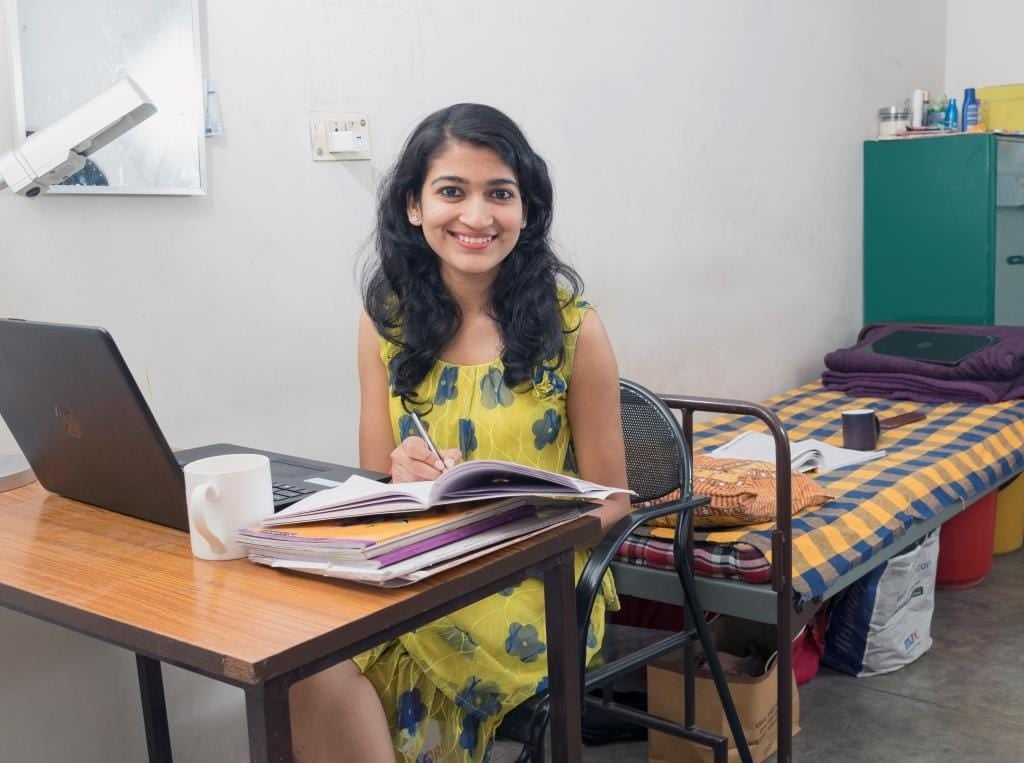 these rules will have to be followed to stay in girls' hostels and lodges, Bihar government has issued strict instructions। अब गर्ल्स हॉस्टल और लॉज में रहने के लिए फॉलो करना होगा ये नियम, बिहार सरकार ने जारी किया सख्त निर्देश