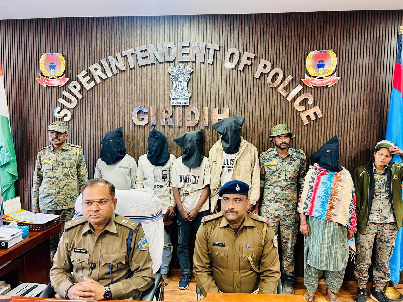 दूसरी शादी की चाह में की थी पत्नी की हत्या, सबूत मिटाने के लिए जला दिया था शव, पति समेत 5 गिरफ्तार