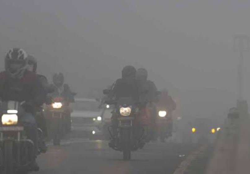 Weather Alert: Cold wave intensifies in Jharkhand, mercury drops by two to three degrees in the last 24 hours; read today's weather forecast | Weather Alert:झारखंड में फिर बढ़ गई ठंड, पिछले 24 घंटे में दो से तीन डिग्री गिरा पारा, पढ़े आज का हाल