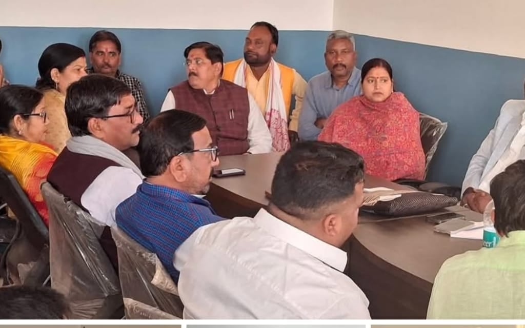 Dhanbad Municipal Corporation elections: Will MLA Ragini Singh side with her husband or the party? Everything will become clear today. |