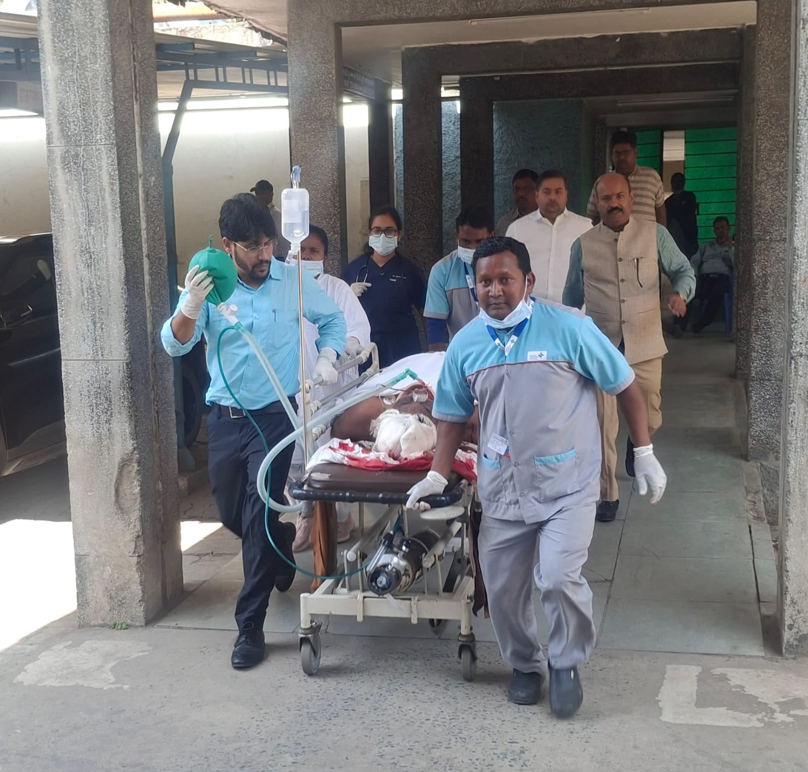 BREAKING: Injured businessman dies in hospital in Jamshedpur; criminals shot him near police station|BREAKING: जमशेदपुर में घायल कारोबारी की अस्पताल में मौत,थाना के बगल में अपराधियों ने मारी थी गोली
