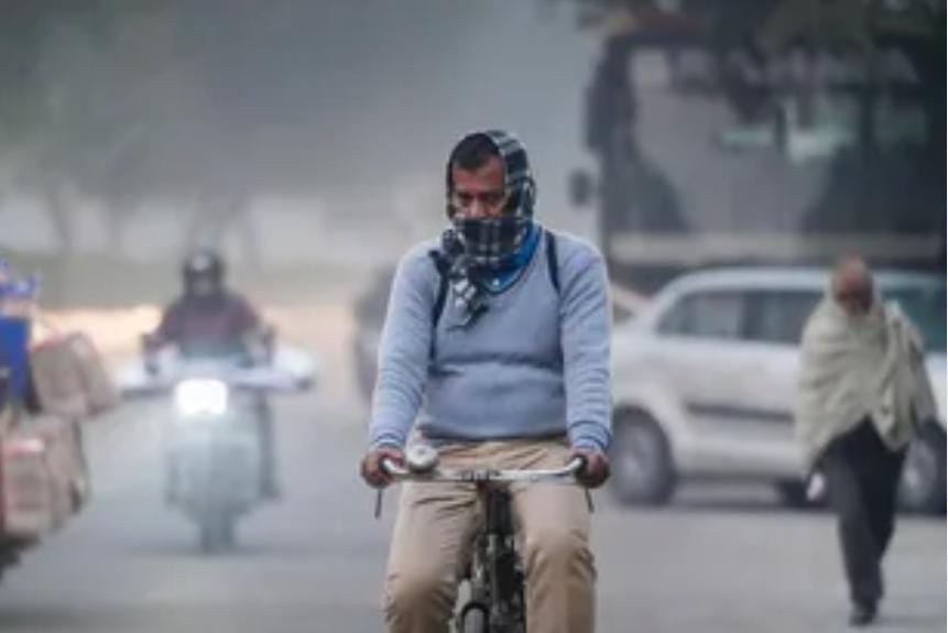 Weather Alert: Heat wave hits Jharkhand's Kolhan, maximum temperature reaches 33 degrees Celsius; read today's weather forecast ।Weather Alert:झारखंड के कोल्हान में गर्मी ने दी दस्तक, 33 डिग्री तक पहुंचा अधिकतम तापमान, पढ़े अन्य जिलो का हाल