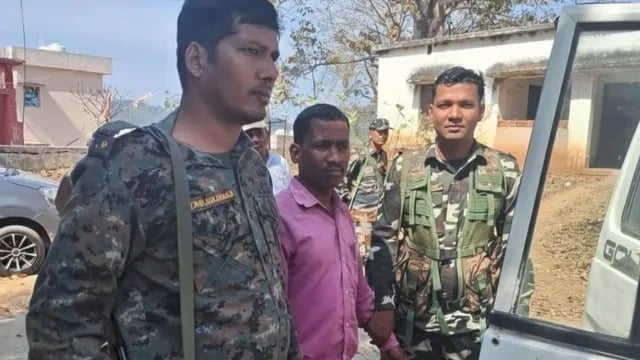 BREAKING: Government Amin arrested while accepting bribe of Rs 7,000, caught red-handed by ACB |BREAKING: सात हजार रिश्वत लेते हुए सरकारी अमीन गिरफ्तार, एसीबी ने रंगे हाथों दबोचा