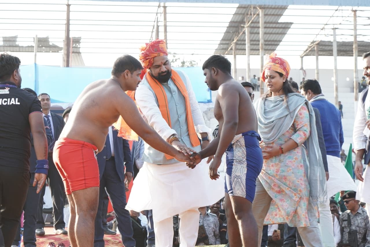 Wrestlers' wrestling competition in Jamui, attended by 188 men and women from across the state, including the Deputy Chief Minister|जमुई में पहलवानों का दंगल,राज्य के 188 महिला-पुरुष ने लिया हिस्सा,उपमुख्यमंत्री हुए शामिल