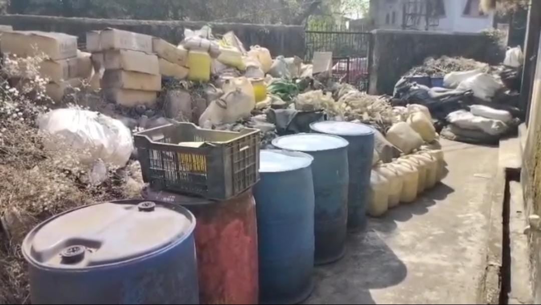 Excise department in action mode ahead of municipal elections, 400 litres of Mahua liquor seized |नगर निकाय चुनाव से पहले एक्शन मोड में उत्पाद विभाग, 400 लीटर महुआ शराब जब्त