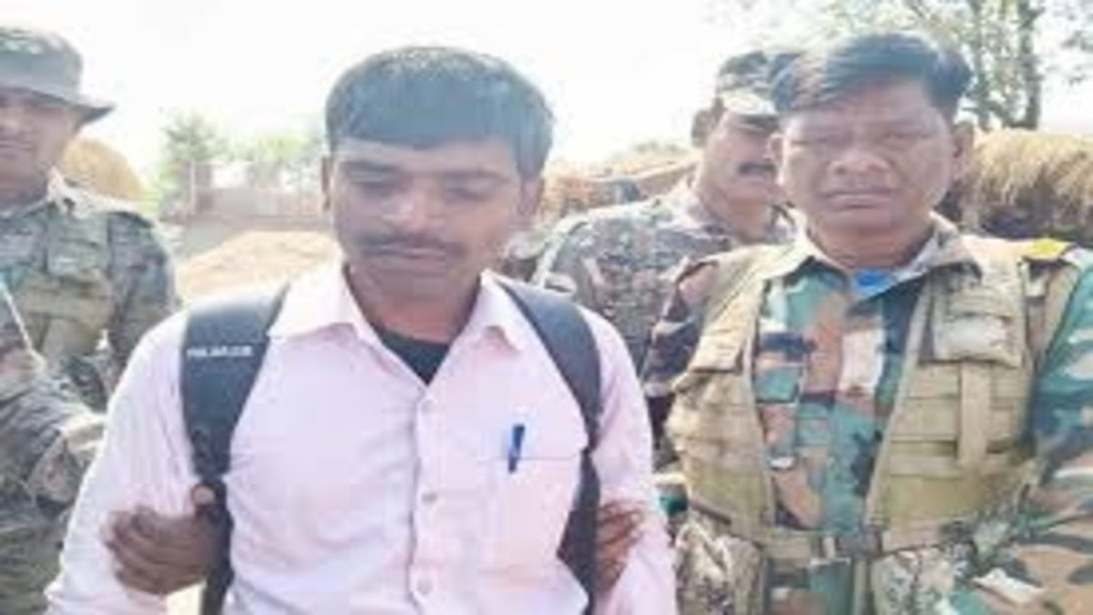 BREAKING : रोजगार सेवक 6 हजार रिश्वत लेते गिरफ्तार, ACB ने रंगे हाथों दबोचा