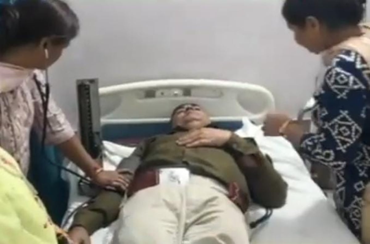 चास में वोटिंग के बीच बूथ पर झड़प,SDPO प्रवीण सिंह घायल,अस्पताल में भर्ती