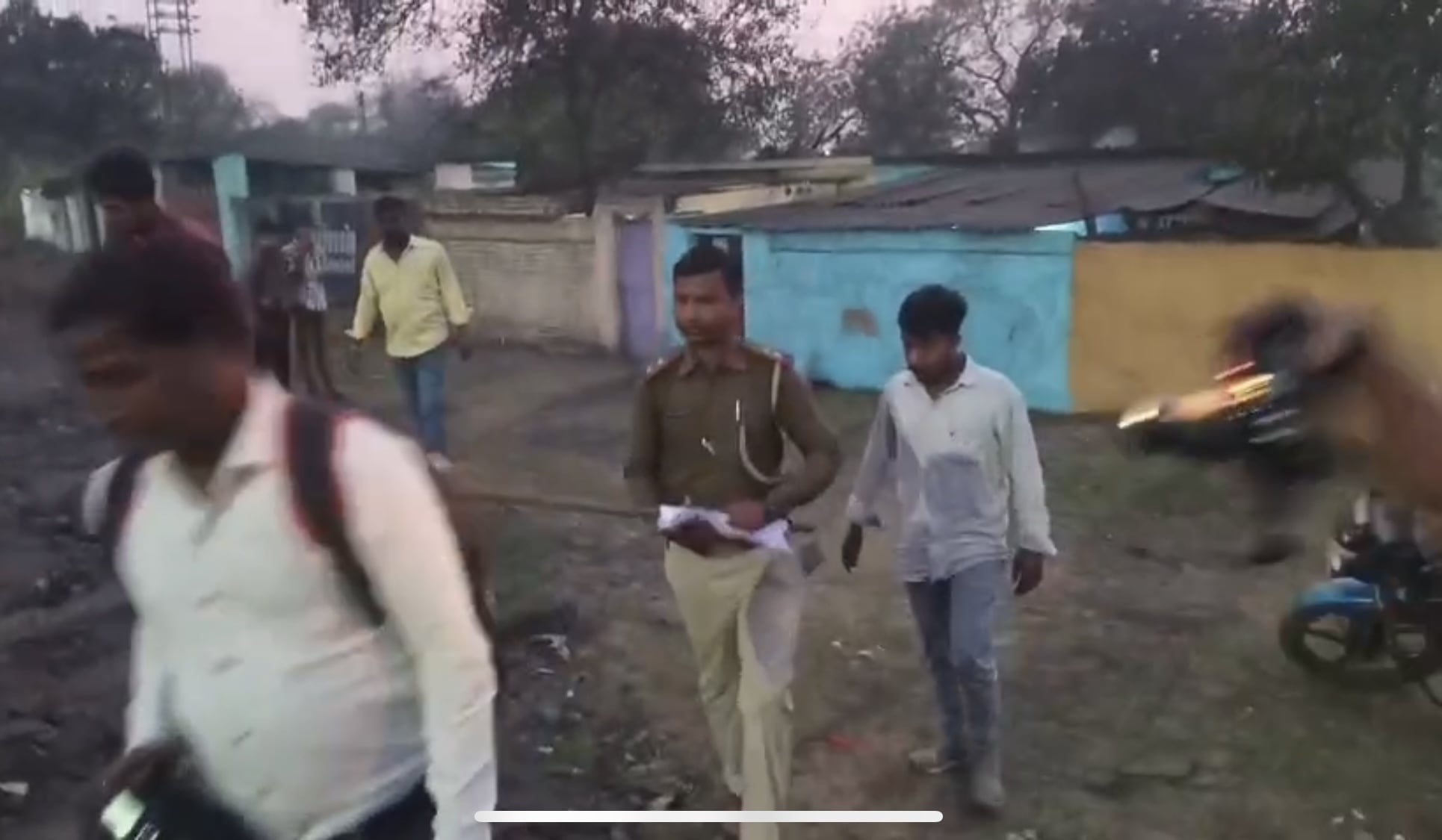 धनबाद में सिंह मेंशन और पृथ्वी सिंह के समर्थकों में झड़प,दर्जन भर लोग घायल