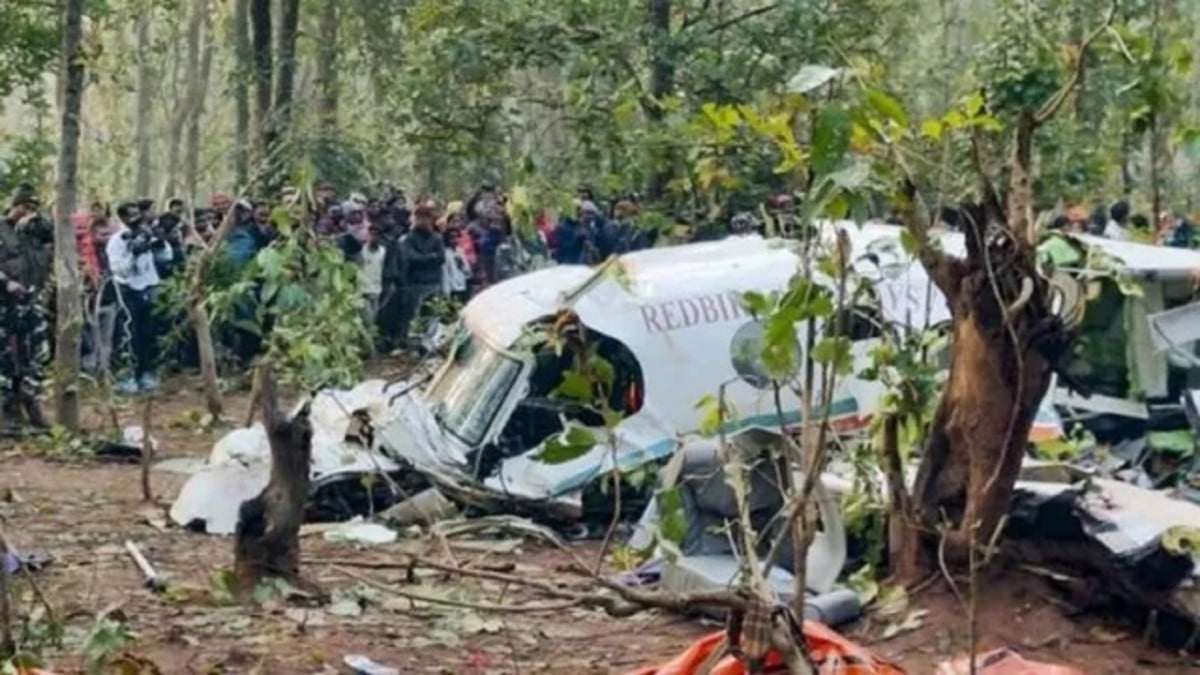 एयर एम्बुलेंस क्रैश मामला बना रहेगा रहस्य, नहीं मिला ब्लॉक बॉक्स, जांच जारी