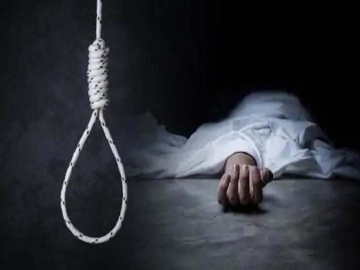 रांची: फंदे से झूलता मिला युवक का शव, हत्या या आत्महत्या पुलिस जांच में जुटी