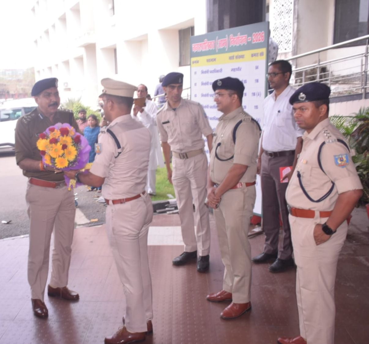 बोकारो रेंज के डीआईजी पहुंचे धनबाद, कुख्यात प्रिंस खान गिरोह पर कड़ा प्रहार का दिया निर्देश