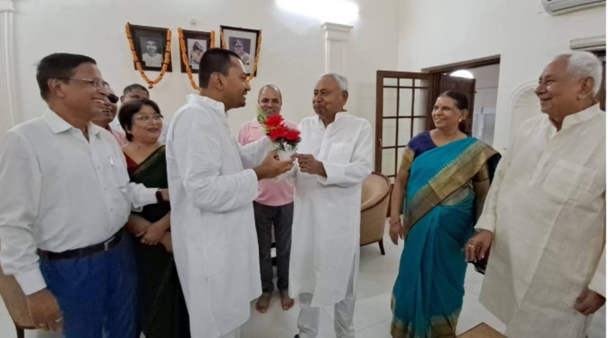 नीतीश कुमार की राज्यसभा में जीत, बेटे निशांत ने दी हार्दिक बधाई