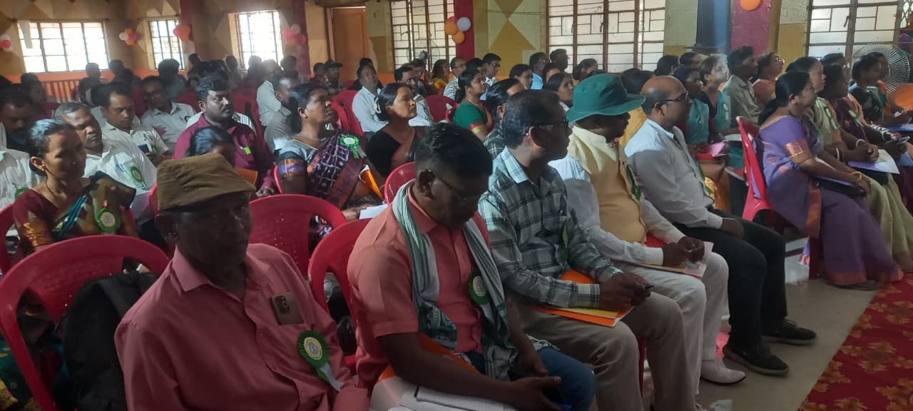 सरायकेला में शिक्षा में सुधार को लेकर जिला स्तरीय मुखिया सम्मेलन का आयोजन, जन-भागीदारी पर दिया गया जोर