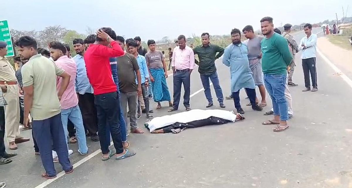बड़ी खबर: देवघर में दर्दनाक सड़क हादसा, अज्ञात वाहन और बाइक की टक्कर में मौके पर महिला की मौत