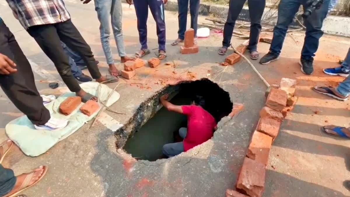 धनबाद अपनी किस्मत पर रोये कि इठलाये: झारखंड की आठ लेन सड़क क्यों ले रही "इंजीनियरिंग" की ताबड़तोड़ परीक्षा