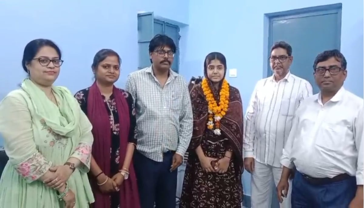 नालंदा की बेटी का जलवा, इंटर में 477 अंक लाकर टॉप-3 में बनाई जगह