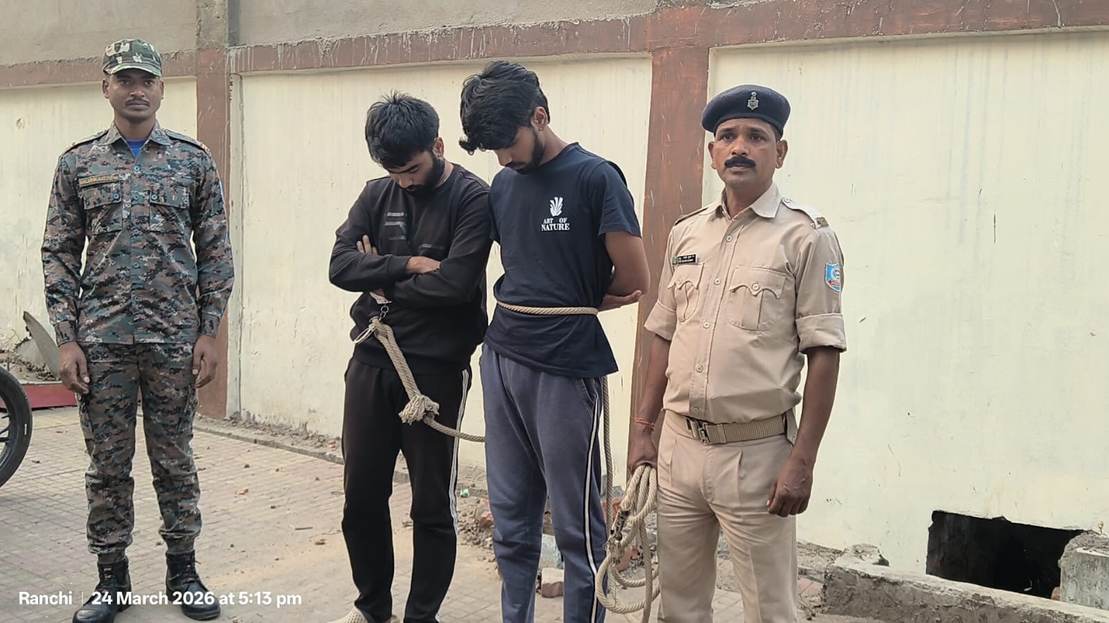 कूरियर से आ रहा  ‘मौत का पार्सल’! रांची पुलिस ने पकड़ा इंटरनेशनल LSD रैकेट , दो गिरफ्तार