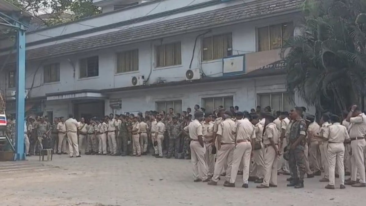 रामनवमी से पहले प्रशासन सख्त, जमशेदपुर में अतिरिक्त पुलिस बल की तैनाती, संवेदनशील इलाकों पर कड़ी नजर