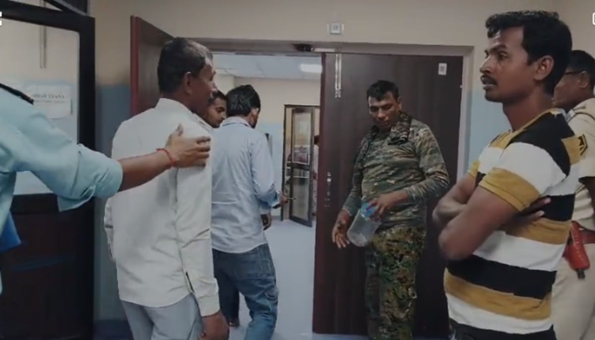 जूते में छिपा था सांप! काटते ही पुलिसकर्मी ने पकड़ा और अस्पताल पहुंचा, नालंदा में अनोखी घटना