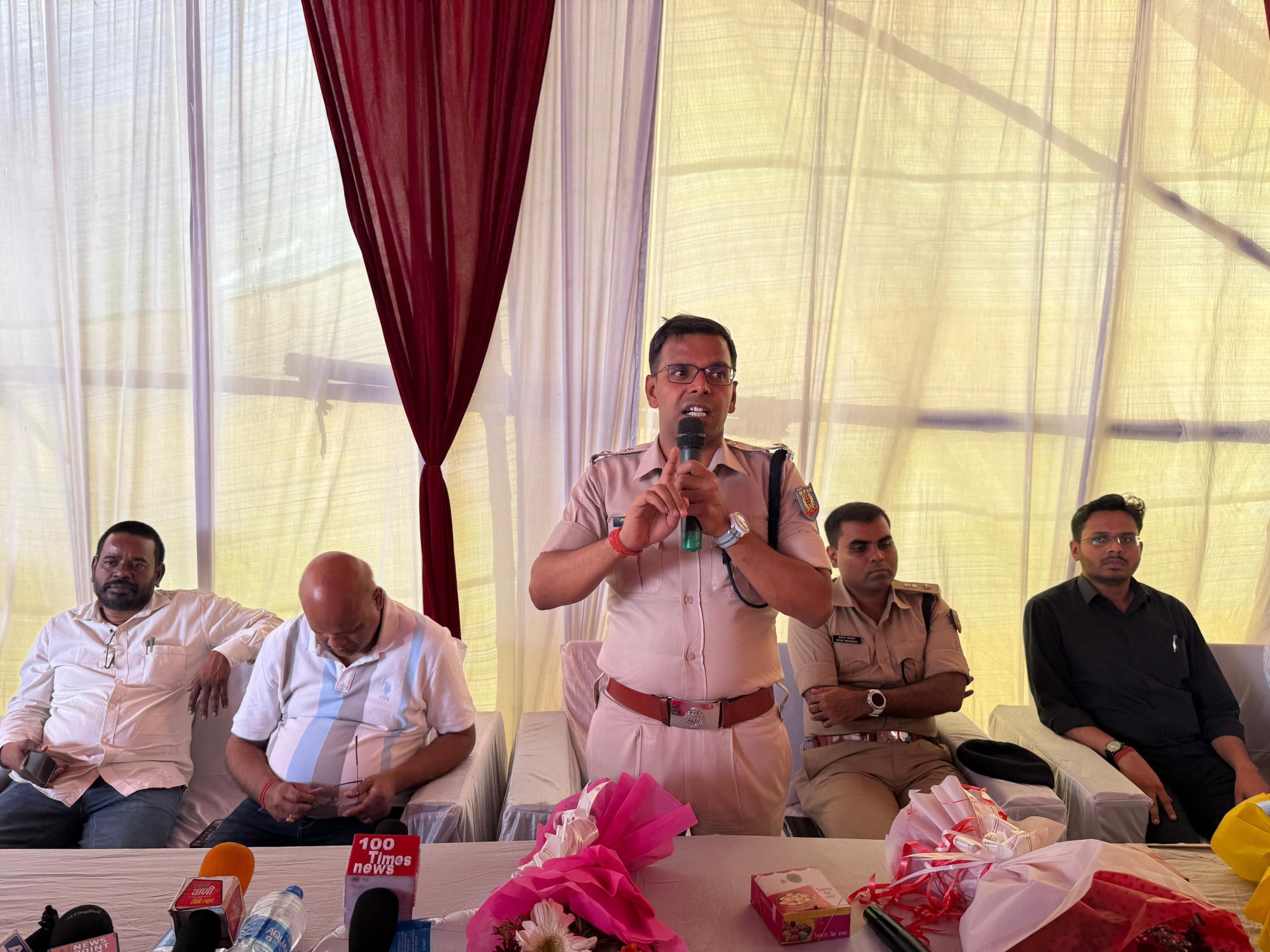 बलियापुर विवाद पर बोले एसएसपी- निर्दोष होने का सबूत  दीजिये,राहत मिलेगी लेकिन दोषी बचेगा  नहीं -निर्दोष फंसेगा नहीं